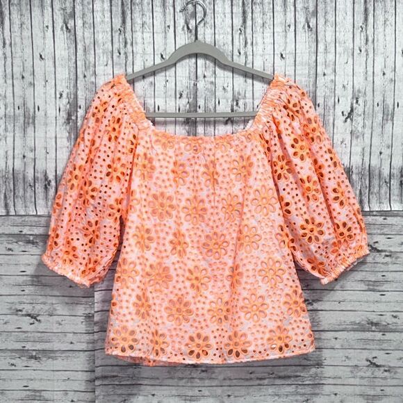 Lilly Pulitzer Kerrigan Elbow Sleeve Top Fun Flower Eyelet - Picture 3 of 7